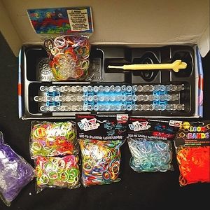 Rainbow Loom kit and (6) loom band bags